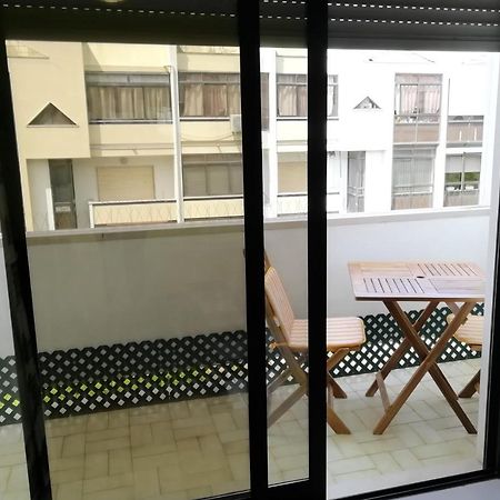 Large Apartment Near The Beach And Lisbon Costa da Caparica Dış mekan fotoğraf
