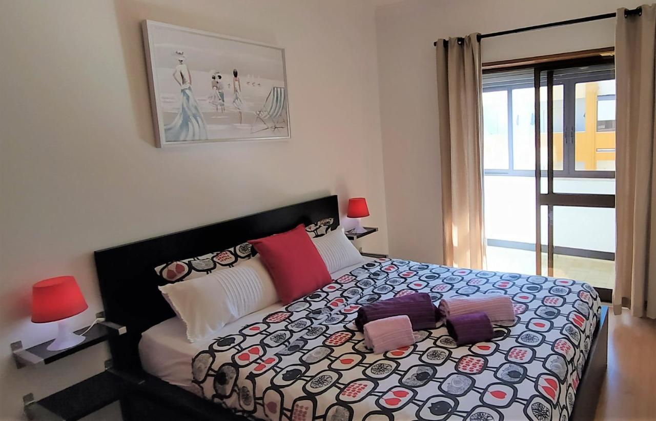 Large Apartment Near The Beach And Lisbon Costa da Caparica Dış mekan fotoğraf