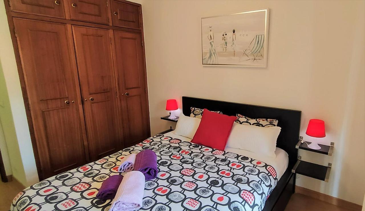 Large Apartment Near The Beach And Lisbon Costa da Caparica Dış mekan fotoğraf