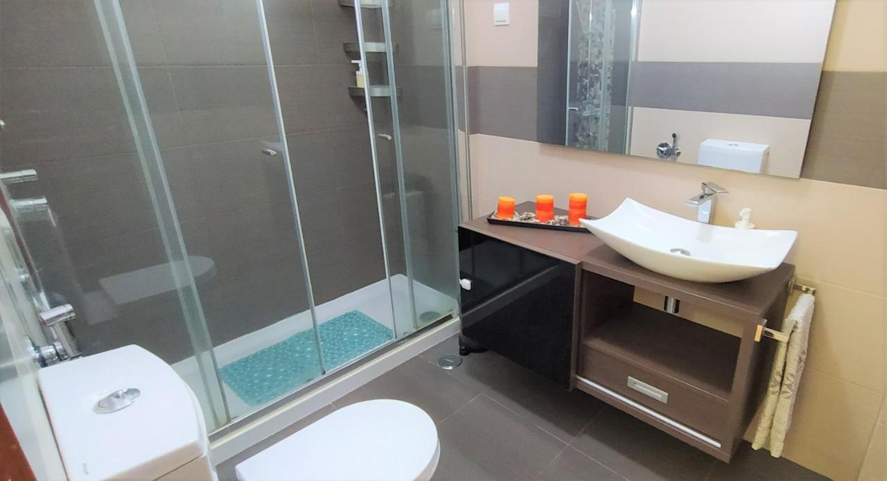 Large Apartment Near The Beach And Lisbon Costa da Caparica Dış mekan fotoğraf